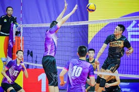 大联盟在 2024 年通过流媒体平台转播所有比赛，传统电视转播模式面临彻底变革